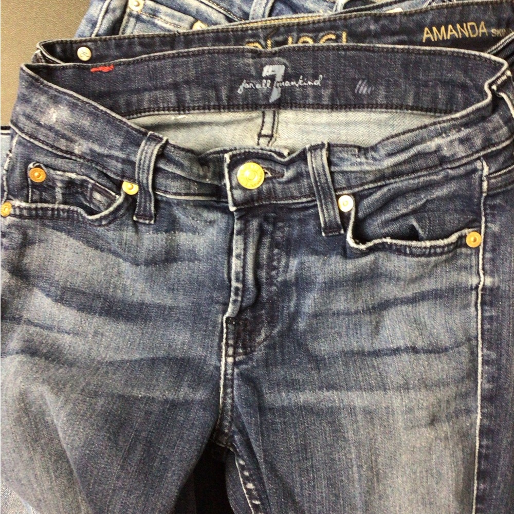 Premium Women's Skinny Jeans Bundle - Dark Blue, Light Blue, Medium Blue - Picture 5 of 7